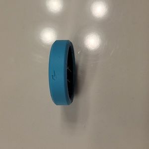 Like New Groove Life Ring (size 7)